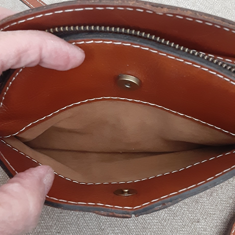 Patricia Nash Elegant English Tan Leather Crossbody Bag - Picture 8 of 14